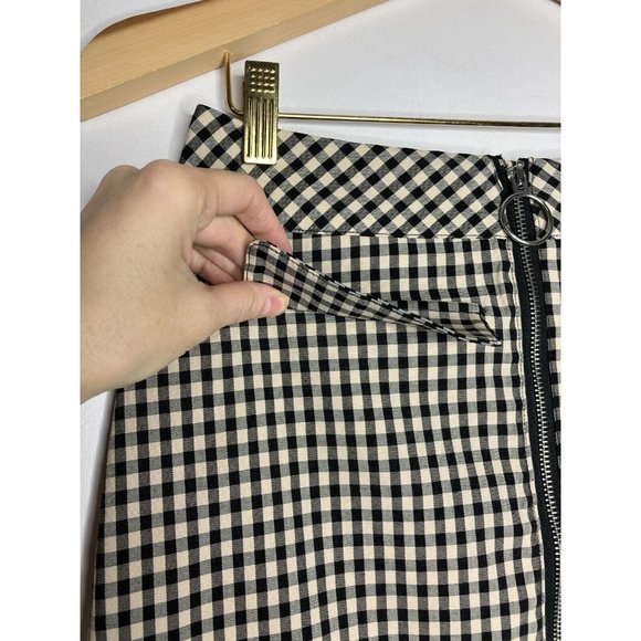 Urban Outfitters Women's Small Gingham Plaid Black & Beige Skirt - Picture 2 of 8